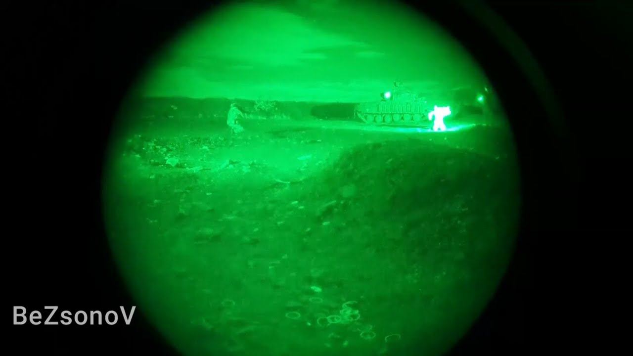 Боец ВСУ сдался в плен ВС РФ вместе с танком Т-64. смотреть онлайн