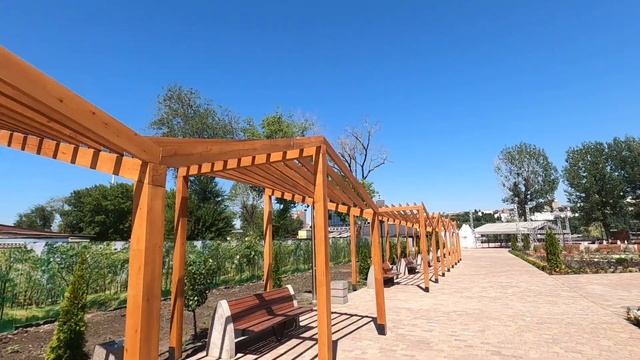 Ростов. Парк "Левобережный". Левый берег Дона. Всё для отдыха. Детские площадки. (1-я часть.) смотреть онлайн