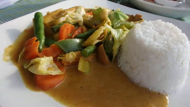 обед в Сабанге (Mindoro, Филиппины) смотреть онлайн