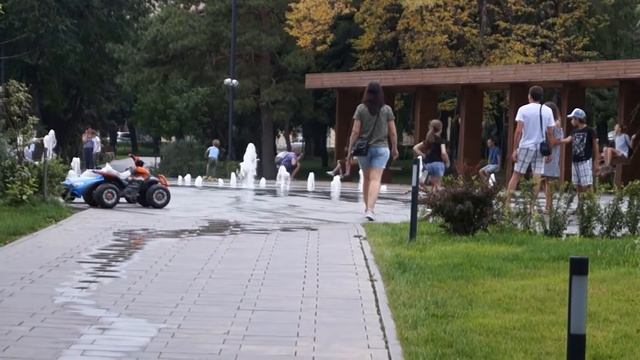 Прогулка по набережной Волги. г. Волгоград. смотреть онлайн