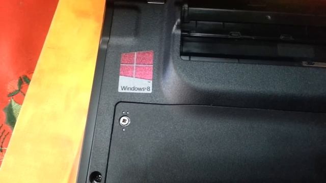 Netbook SONY VAIO (SVE11125CLB) Unboxing смотреть онлайн