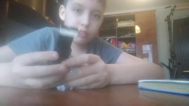 У меня есть умные часы(gps g5-06) два телефона(zip и кнопочный телефон) смотреть онлайн