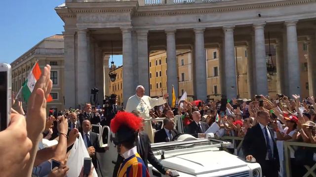 Pope - Holy Mass and Canonization смотреть онлайн