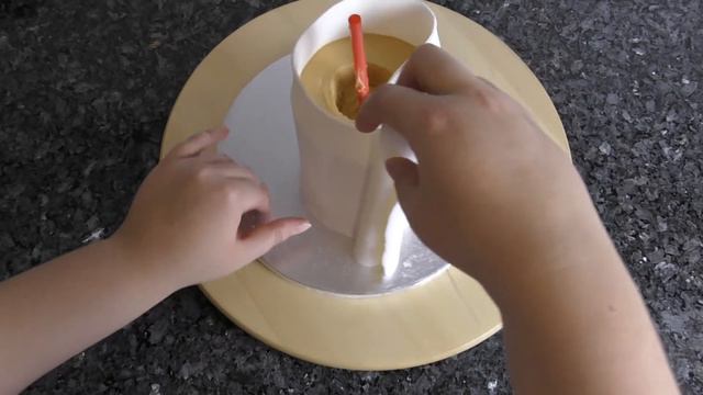Anleitung Kerzentorte / Weihnachts-Torte in Form einer Kerze** смотреть онлайн
