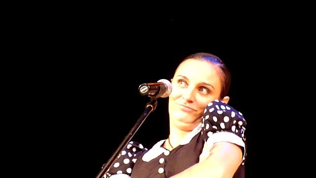 Елена Ваенга "Мостики", "Холм" смотреть онлайн