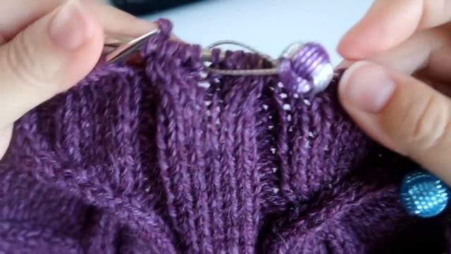 ШИКАРНЫЙ УЗОР СПИЦАМИ ДЛЯ КАРДИГАНА // МК со СХЕМОЙ УЗОРА смотреть онлайн