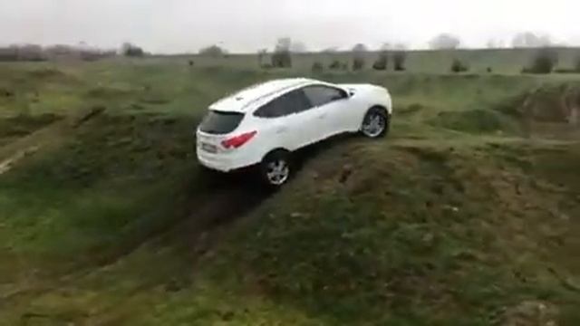 Hyundai Ix35 offroad смотреть онлайн