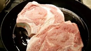 ОТБИВНАЯ ИЗ СВИНИНЫ НА КОСТОЧКЕ В ДУХОВКЕ!Такого рецепта вы еще не видели!