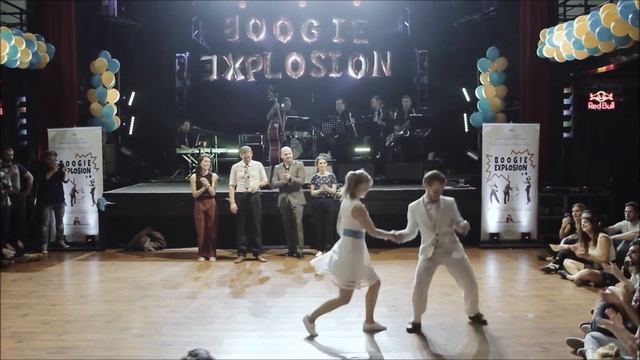 Dance Teachers having a fun Jam with Live Band! смотреть онлайн