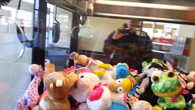 Claw Machine Wins - LOOKY POO - Skill Crane Sugar Loaf Game FREEZE February 2015 смотреть онлайн