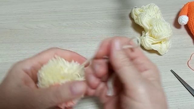 Как сделать помпон//Медвежонок-подарок//Вяжу Тигрёнка. смотреть онлайн