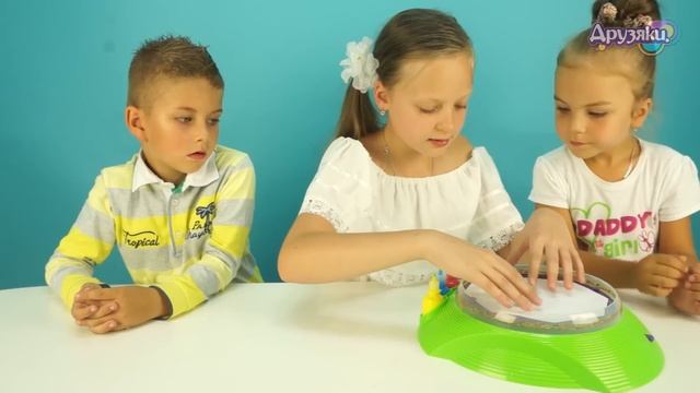 Машина для рисования в стиле Поп Арт Видео Новые игры Для детей Spinning ART machine Kids toys смотреть онлайн