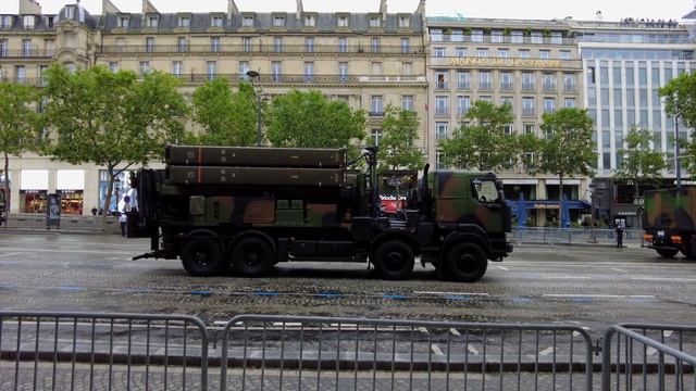 Bastille Day 2021- Walking Tour, Paris France [4K] смотреть онлайн