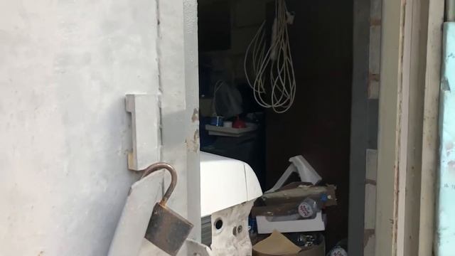 ВМЕСТЕ С КРИСТИНОЙ ПОКРАСИЛИ МАШИНУ БАЛЛОНЧИКАМИ!ПОКРАСКА МАШИНЫ ЗА 5.000 РУБЛЕЙ | ЖИЗНЬ В ДЕРЕВНЕ смотреть онлайн