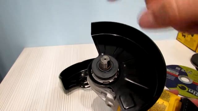 Бесщеточная УШМ DeWALT DCG413 DCG406