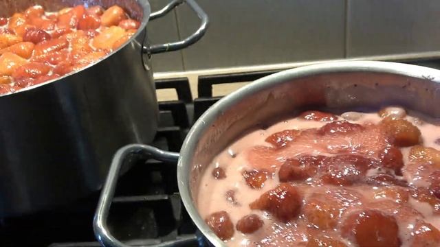 СВЕТОФОР?ТЕСТ КЛУБНИКИ ЗАМОРОРОЖЕННОЙ за 105руб?КЛУБНИЧНОЕ ВАРЕНЬЕ?РАЗВАЛИТСЯ ли ЯГОДА? СВЕТОФОР смотреть онлайн