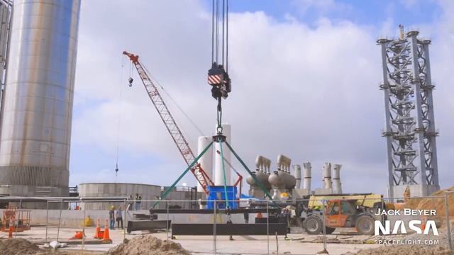 BN2.1 undergoes testing, water tank and tower section rollout | SpaceX Boca Chica смотреть онлайн