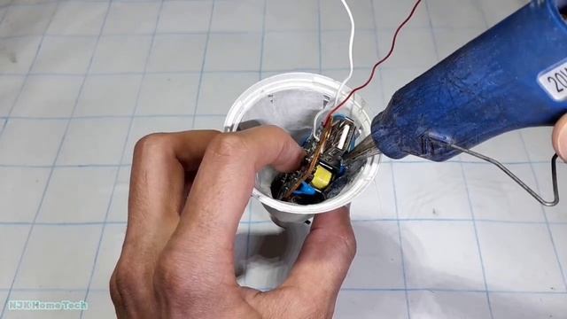 How To Convert 220 V Led Bulb Into 5.0 V Led At Home | Homemade idea | with low cost смотреть онлайн