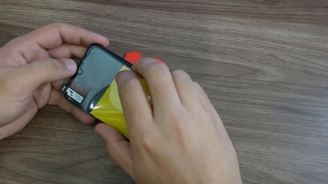 Redmi Note 7 - Aplicando Película de Gel 5D смотреть онлайн