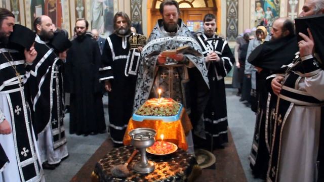 МОЛИТВА-БЛАГОСЛОВЕНИЕ КОЛИВА в день памяти вмч ФеодораТирона 07 03 2014 смотреть онлайн