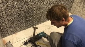 Как установить настенные крепления для ванны