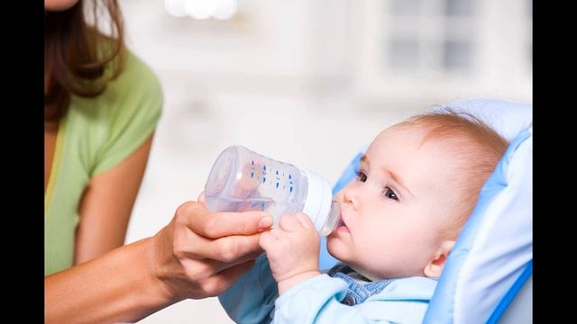 Почему ребенок плачет после кормления - смотреть онлайн