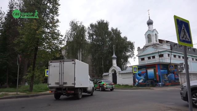 Как сдать экзамен в ГИБДД - Отрабатываем левый поворот, ул Садовая смотреть онлайн