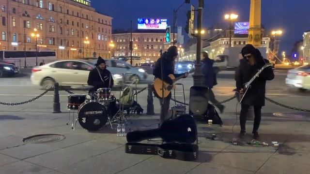 А ТЕМ ВРЕМЕНЕМ В ПИТЕРЕ... МУЗЫКАНТЫ ЖГУТ ❤️❤️❤️ NIRVANA - ДО МУРАШЕК. смотреть онлайн