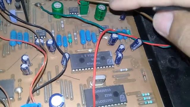 Philips CD Player CD582 repair смотреть онлайн