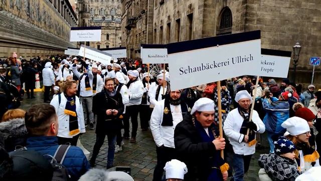 Dresdner Stollenfest 2022 и Рождественская ярмарка (Дрезден 03 декабря 2022 г.) смотреть онлайн