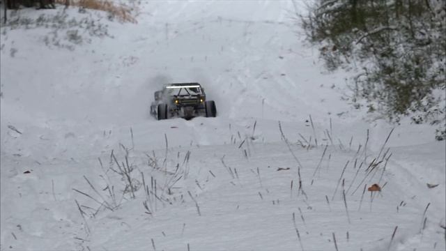 Снег, Лес, Лопаты и Traxxas Unlimited Desert Racer Udr | Rc Perm смотреть онлайн