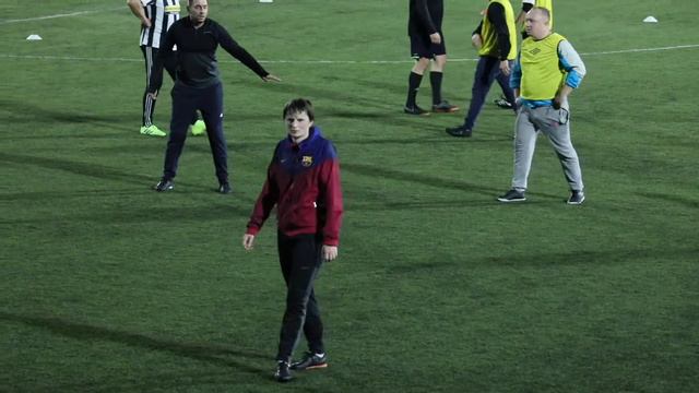 Нова Арена Трениовка смотреть онлайн