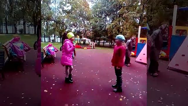 Нас укусил паук смотреть онлайн