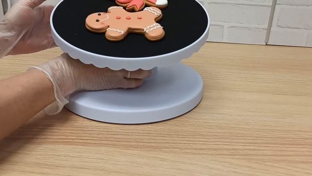 Поворотный стол с наклоном. Пластиковый с антискользящим покрытием смотреть онлайн