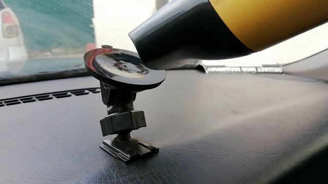 Присоска видеорегистратора не держится смотреть онлайн