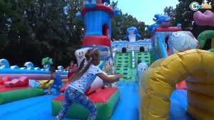 ВЛОГ Ярослава в ЭКОПАРКЕ Контактный Зоопарк для детей Кормим Животных