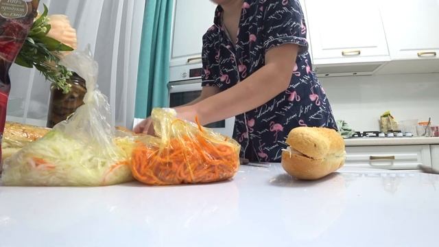 НЕДЕЛЯ ВЛОГОВ Клубника Очищаем дачный участок от травы Планы смотреть онлайн