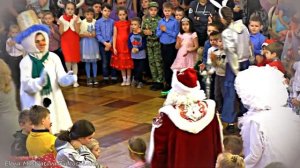 Сказка по лесу идёт