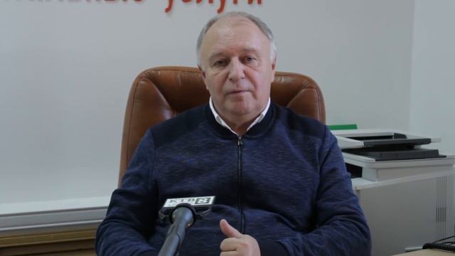 Принять участие в акции и посадить дерево призывает жителей глава города Алексей Плахотников смотреть онлайн