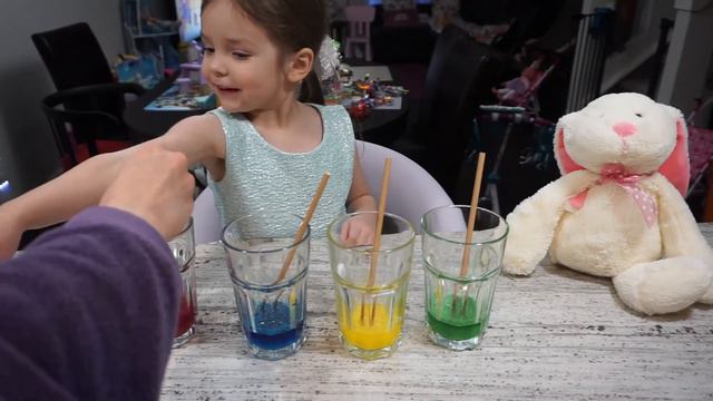 Вулкан в стакане. Эксперименты для детей смотреть онлайн