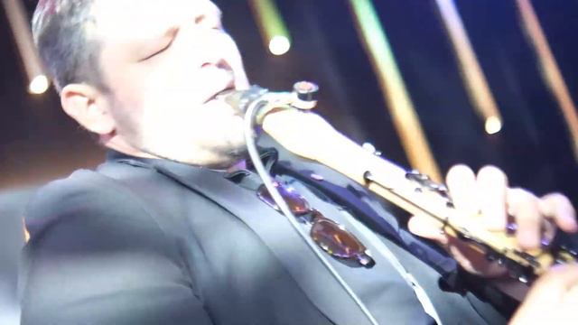ISMAIL LUMANOVSKI and New Jersey Acoustic Band Live record. 📹@dogankumova смотреть онлайн