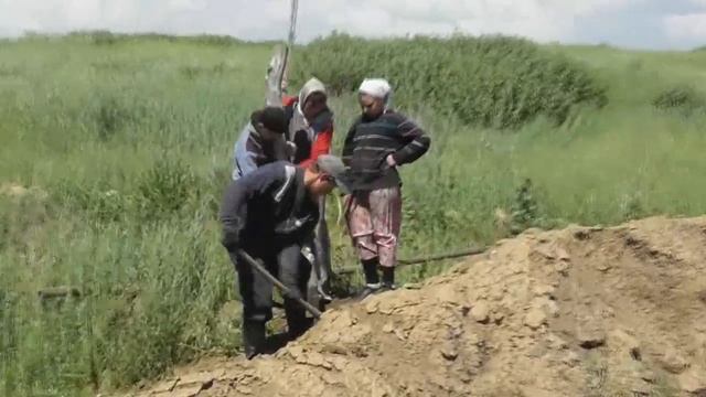 Ограждаем шлюзы, чтобы ни человек, ни скотинка не упали. 19. 06. 2018 смотреть онлайн