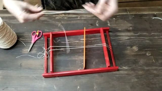 Как заправить настольный ткацкие станок смотреть онлайн