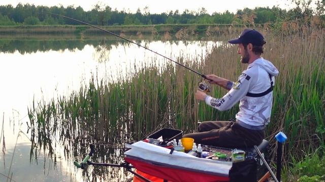 ЛЮТАЯ РАЗДАЧА КАРАСЯ в конце мая. РАСКУСИЛ фидер Dunaev MIR Vector 3.0 смотреть онлайн