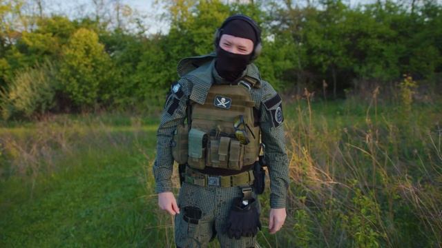 Is This Magnifier Worth Your Time? | In The Field смотреть онлайн