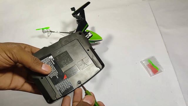 Unboxing Silverlit Sky Griffin 3-Channel RC Helicopter, Test Remote Control Toy