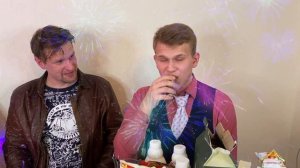 Шикарный НОВОГОДНИЙ СТОЛ из ПОМОЙКИ !