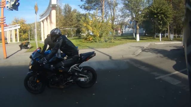 Осень в Междуреченске 2013 (три весёлых у руля)