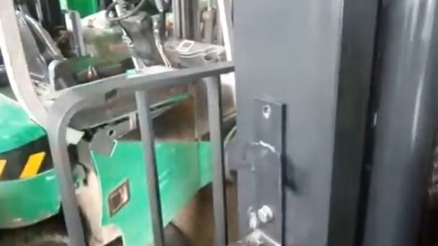 Отгрузка нового дизельного погрузчика Clark GTX 30 покупателю смотреть онлайн