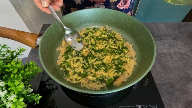 Картофельная лепёшка с сыром, яйцом и зеленью. Пальчики оближешь! смотреть онлайн